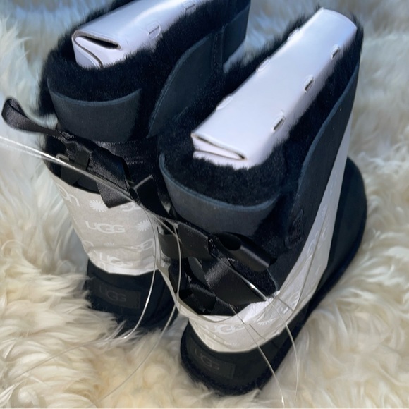 UGG Women's' Bailey Bow II Boot, Black - Picture 9 of 11